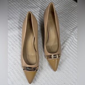 Coach tan and gold heels